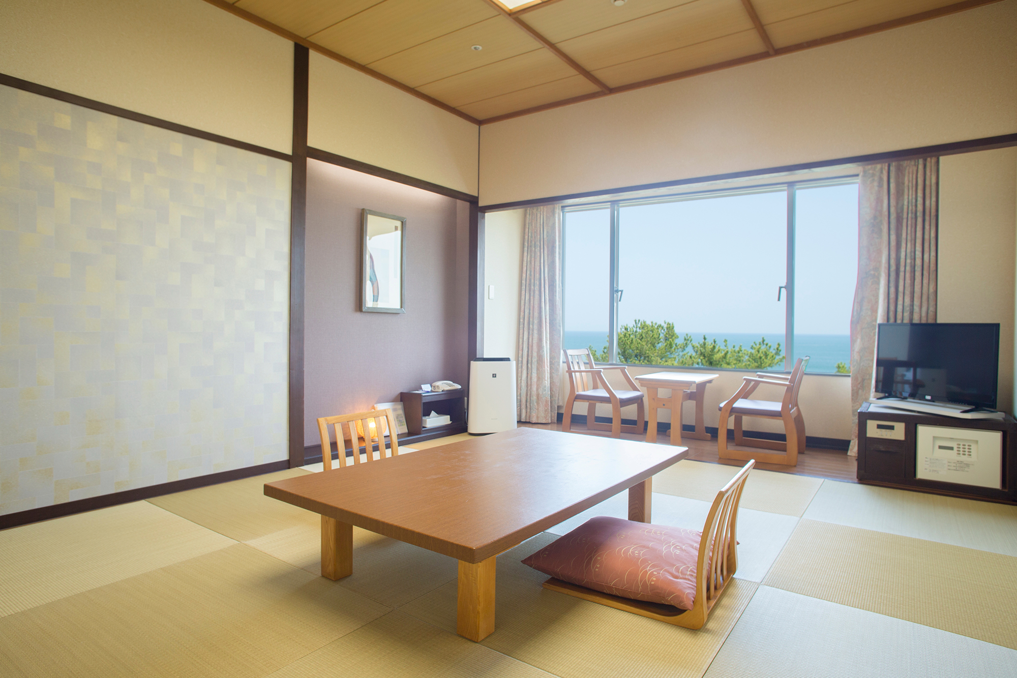 スタンダードフロア 和室（客室一例）