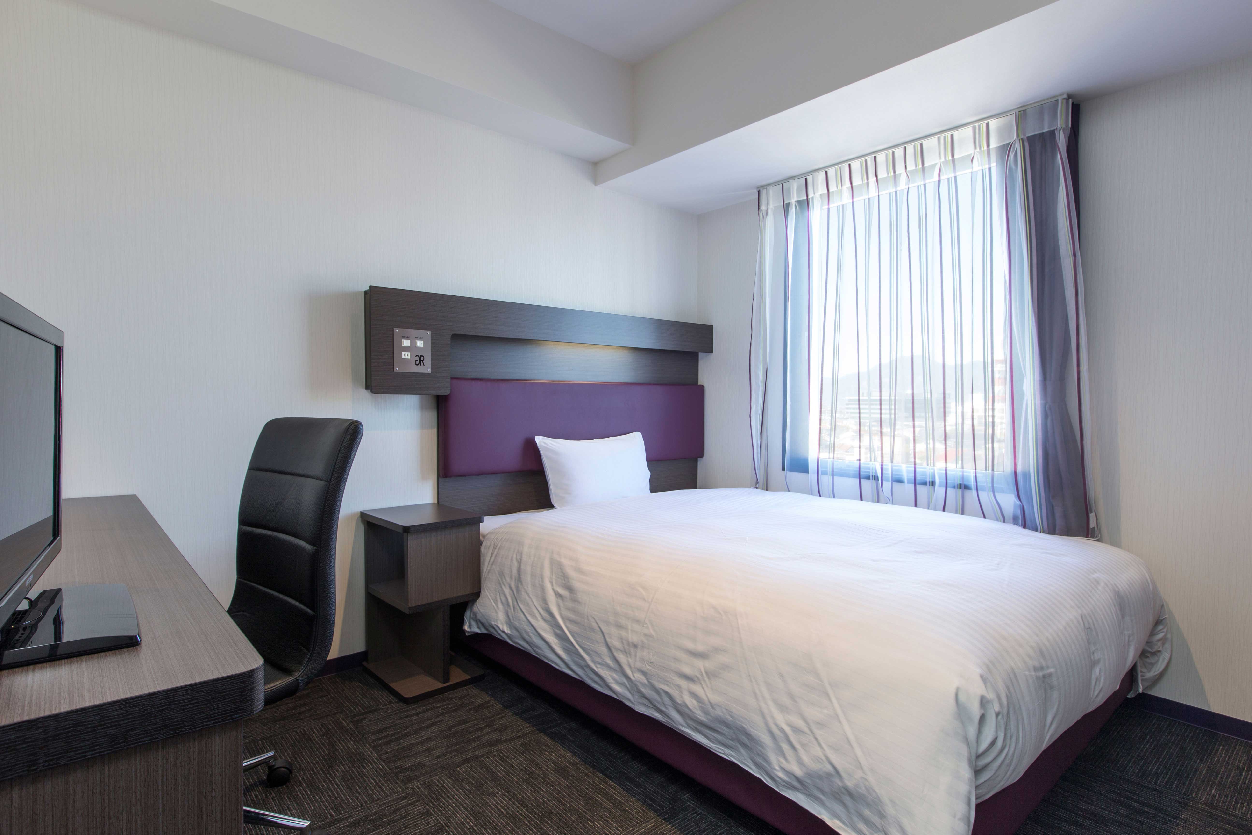 シングル（客室一例）