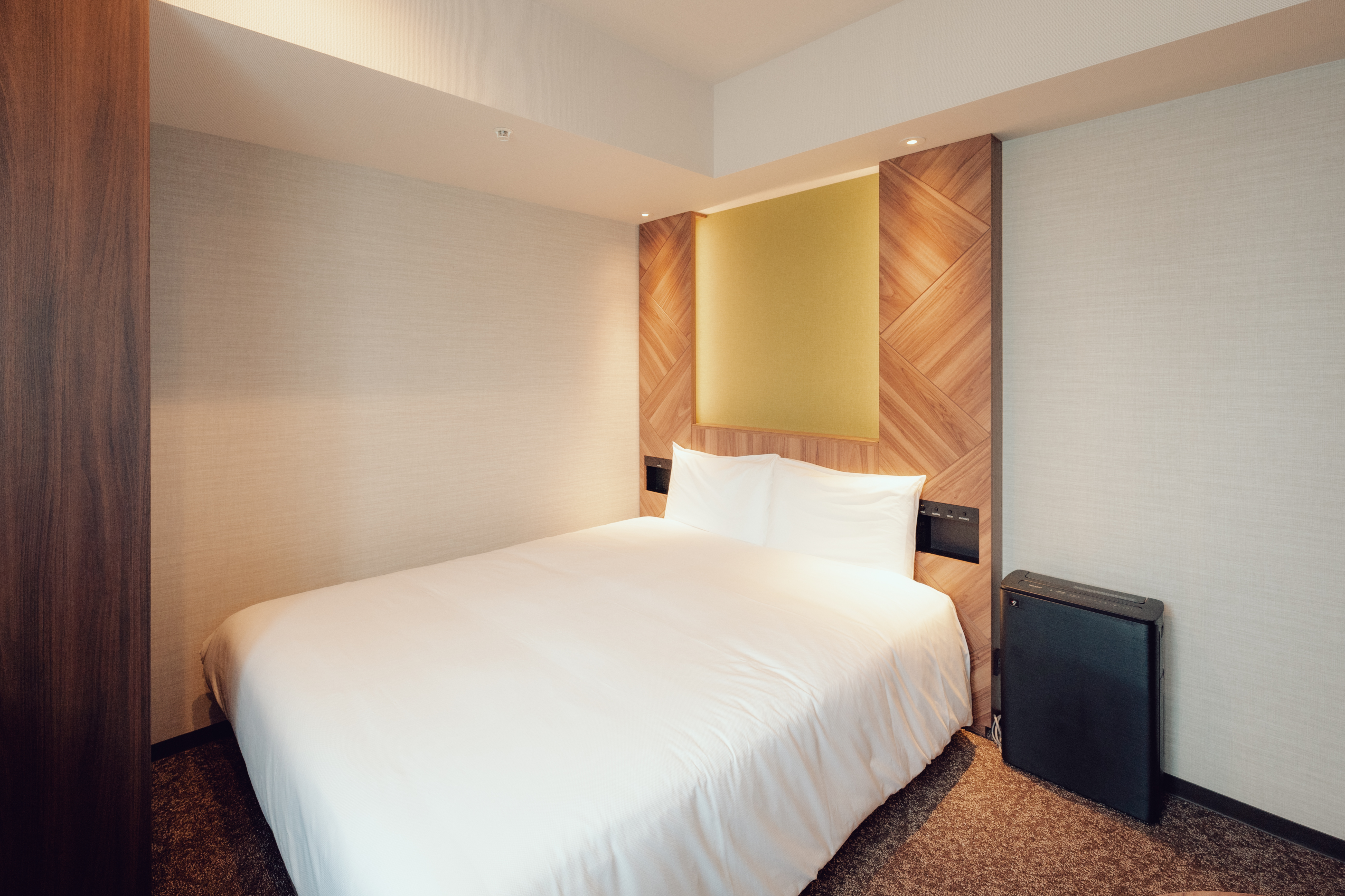 ダブル（客室一例）